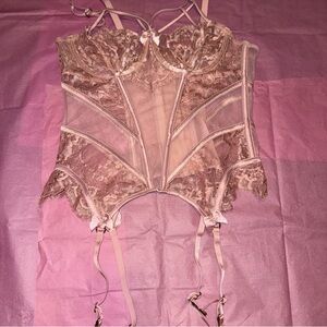 Honey B 3 mis match pieces